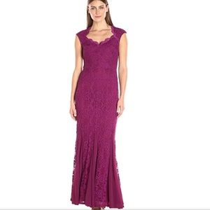 NWT Sangria Cap Sleeve V-Neck Lace Evening Gown